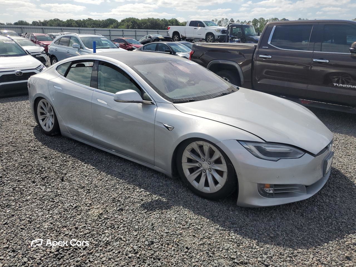 Tesla Model S 2017