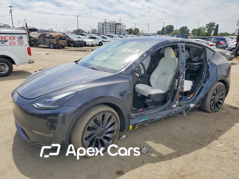 Tesla Model Y 2024 - Image 1 of 15