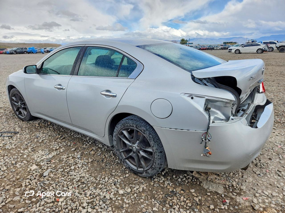 Nissan Maxima 2011
