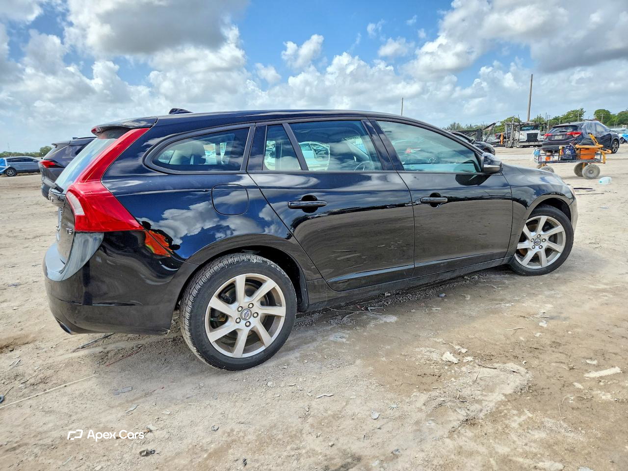 Volvo V60 2015