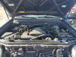 Toyota Sequoia 2004