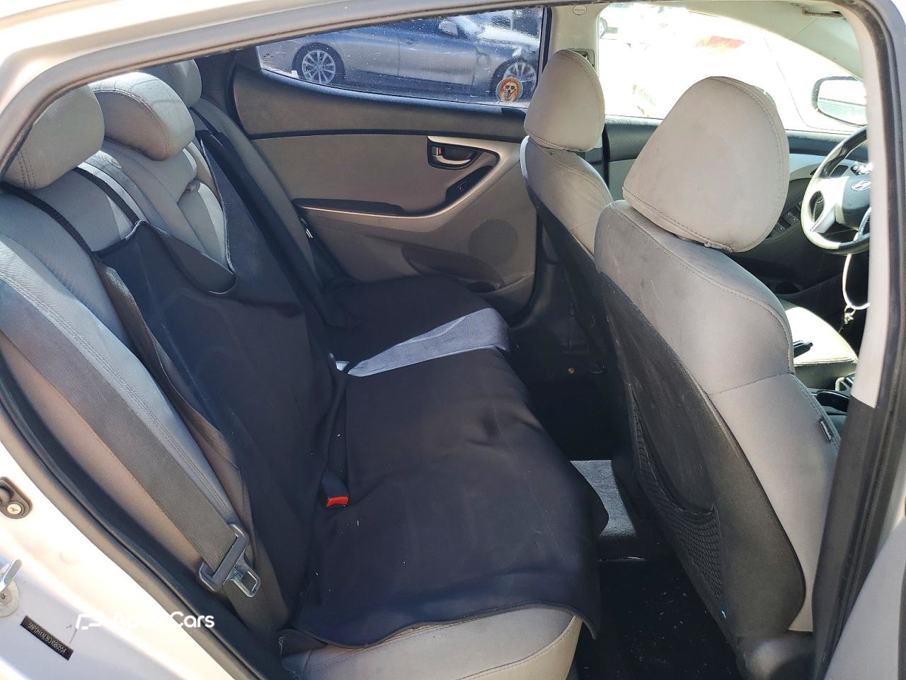 Hyundai Elantra 2012