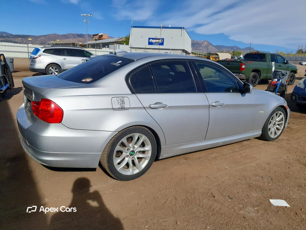 BMW Series 3 2011