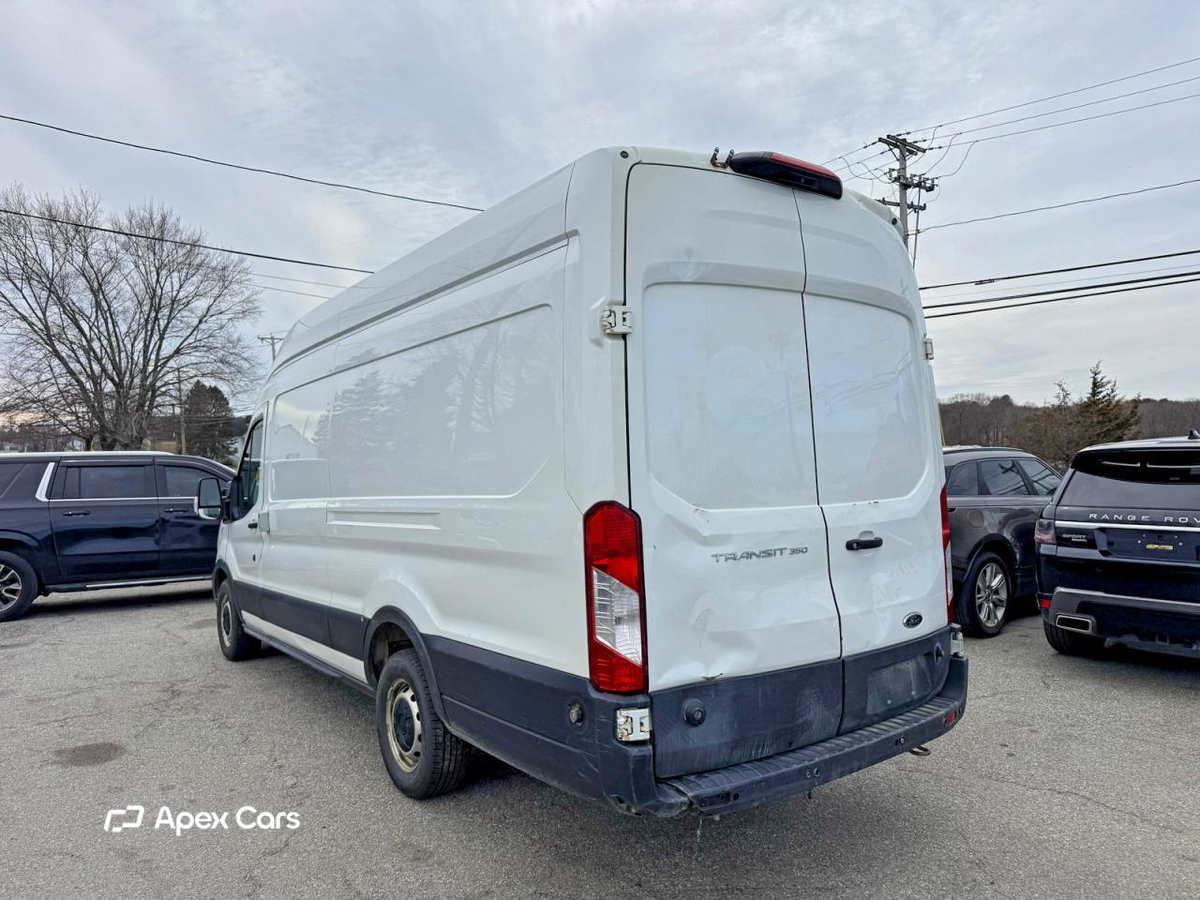 Ford Transit 2020