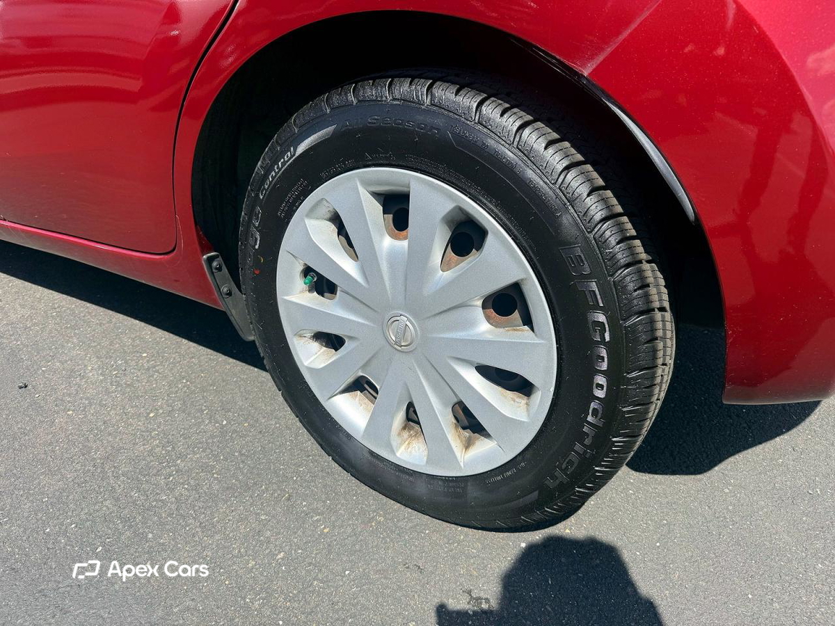 Nissan Versa 2016
