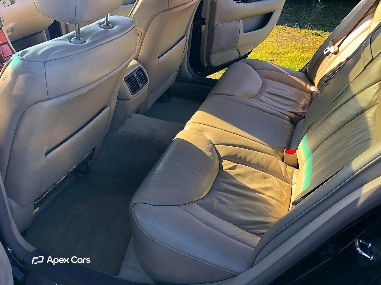 Lexus LS 2001