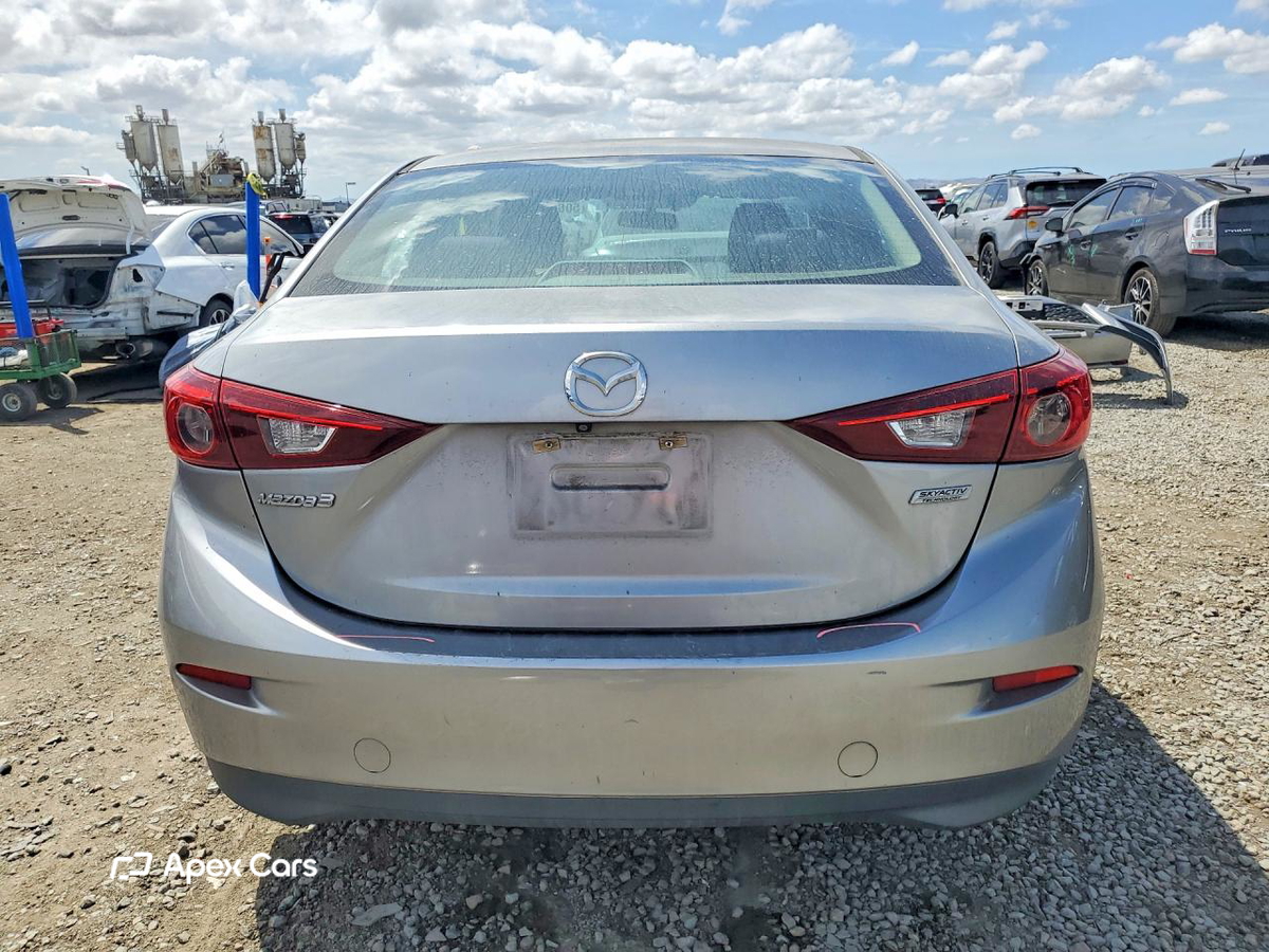 Mazda 3 2016