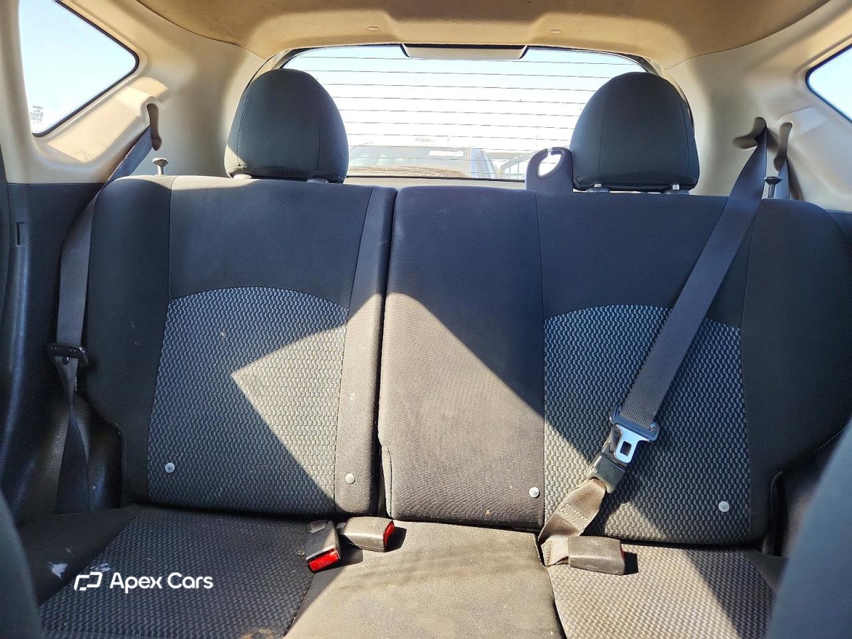Nissan Versa 2016