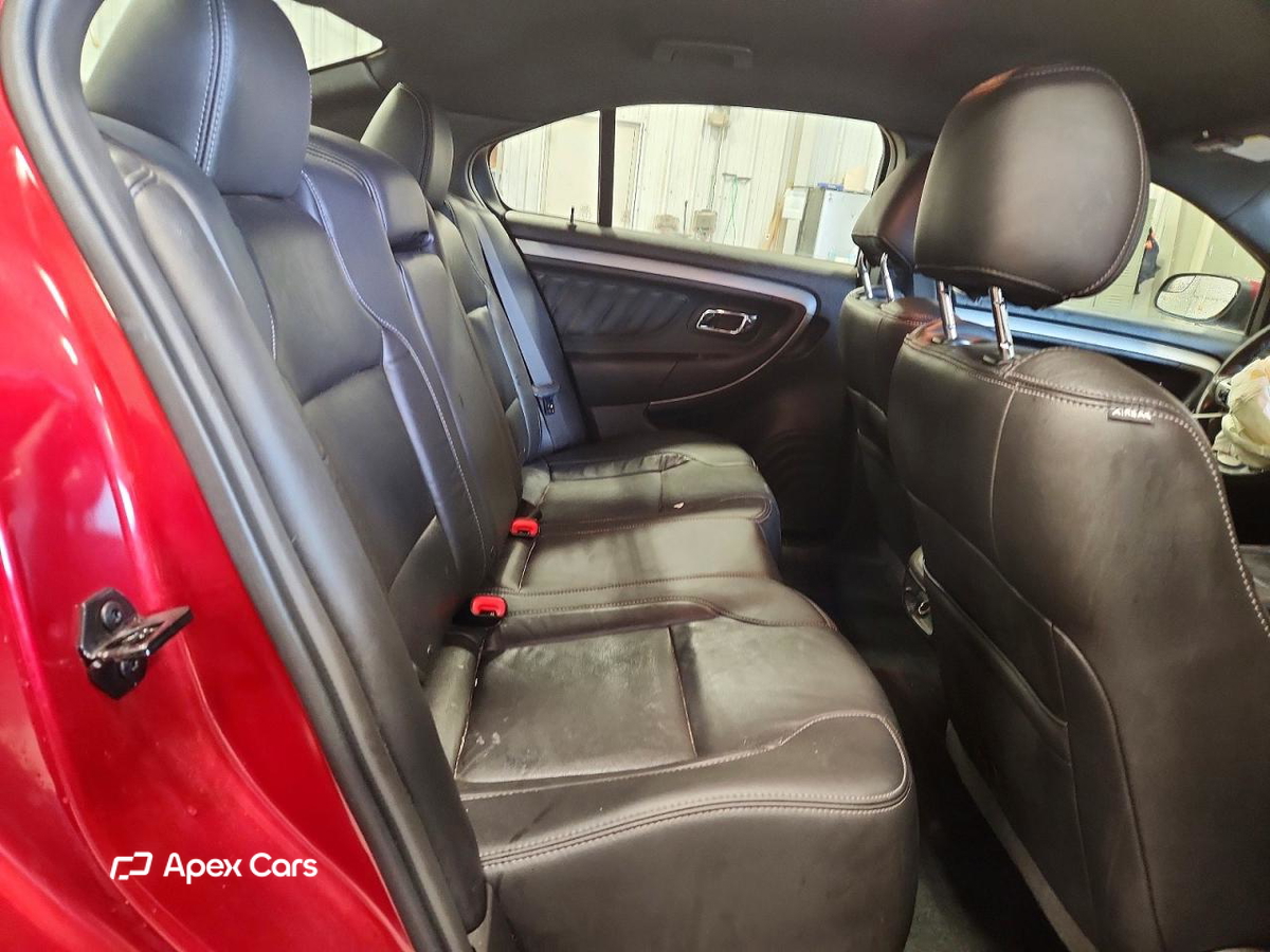 Ford Taurus 2015
