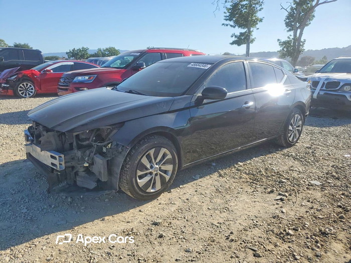 2020 Nissan Altima - Image 1 of 5
