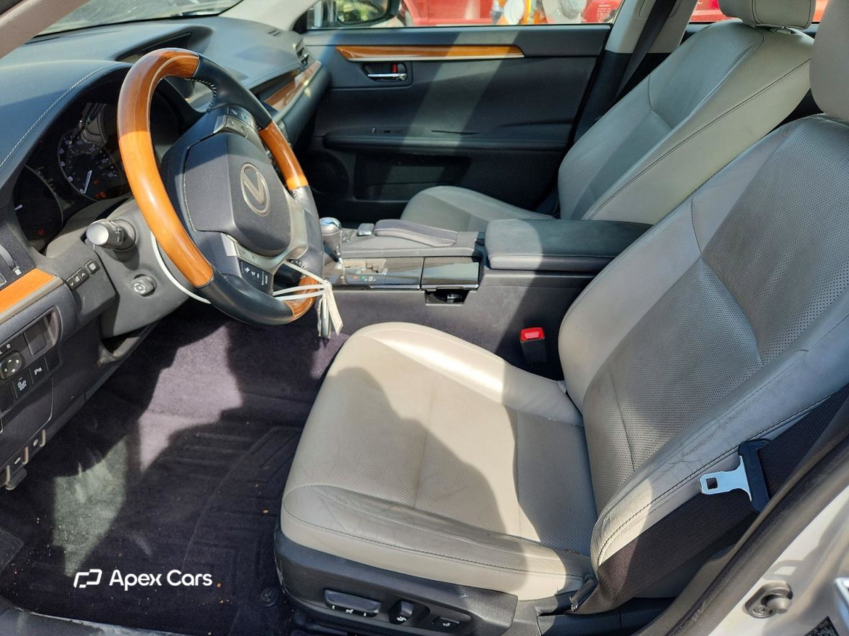 Lexus ES 2015