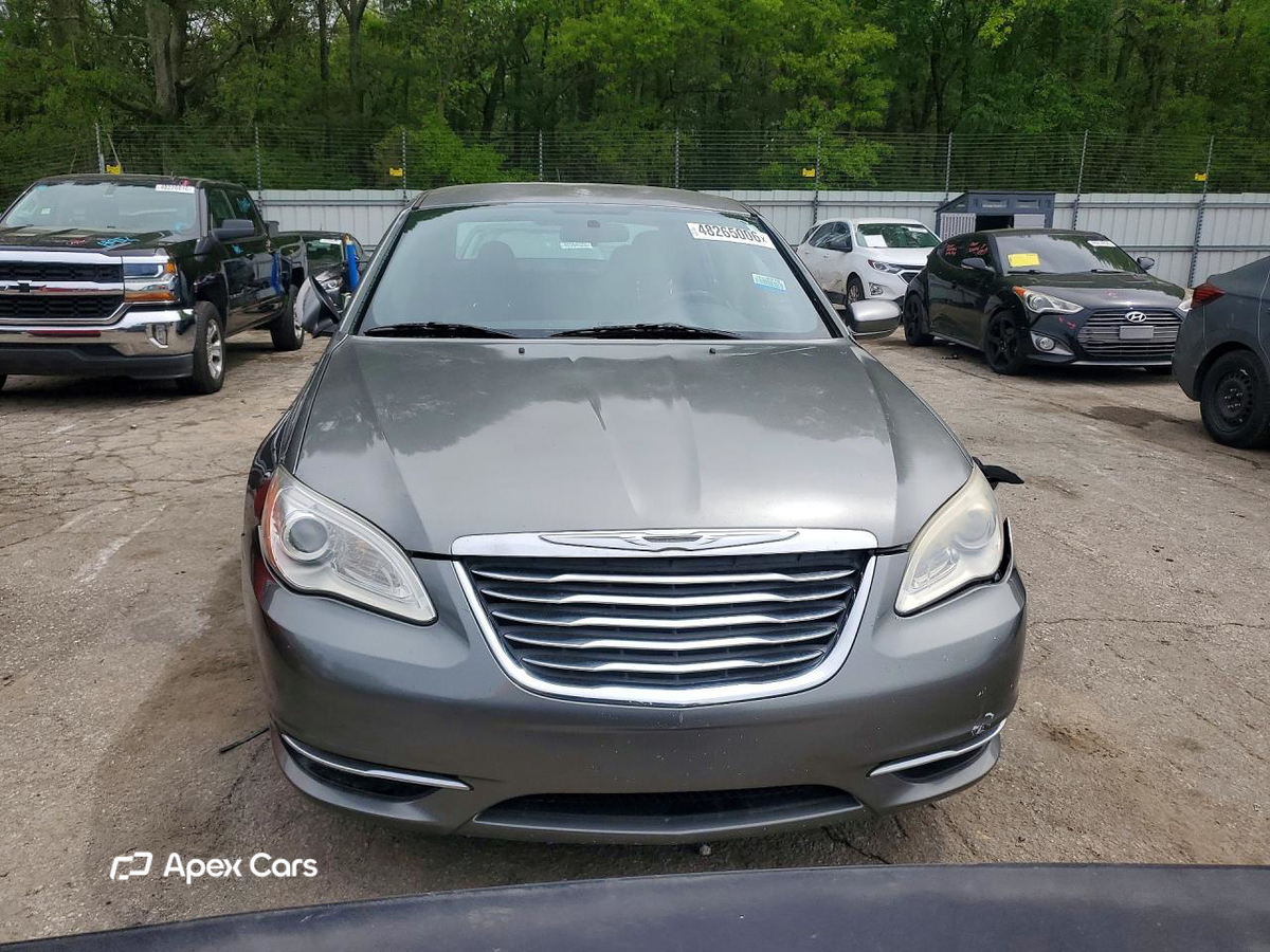 Chrysler 200 2013