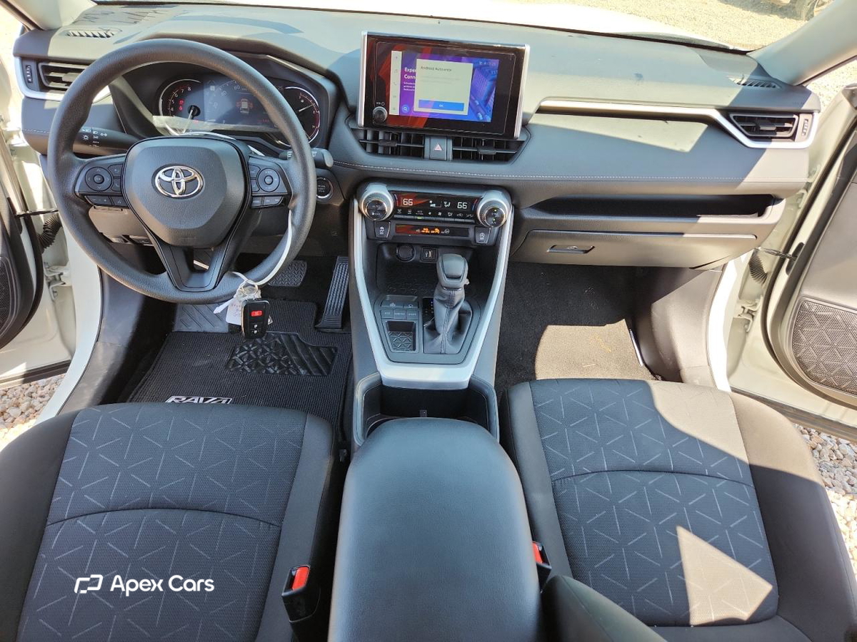 Toyota RAV 4 2025