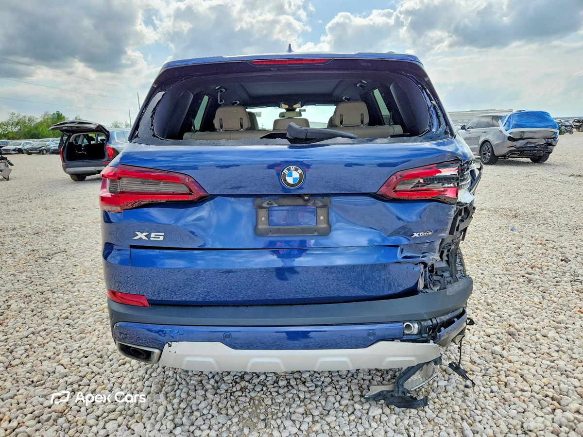BMW X5 2021