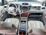 Toyota Sienna 2012