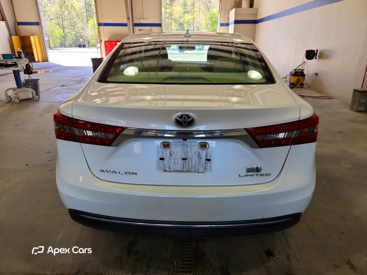 Toyota Avalon 2016