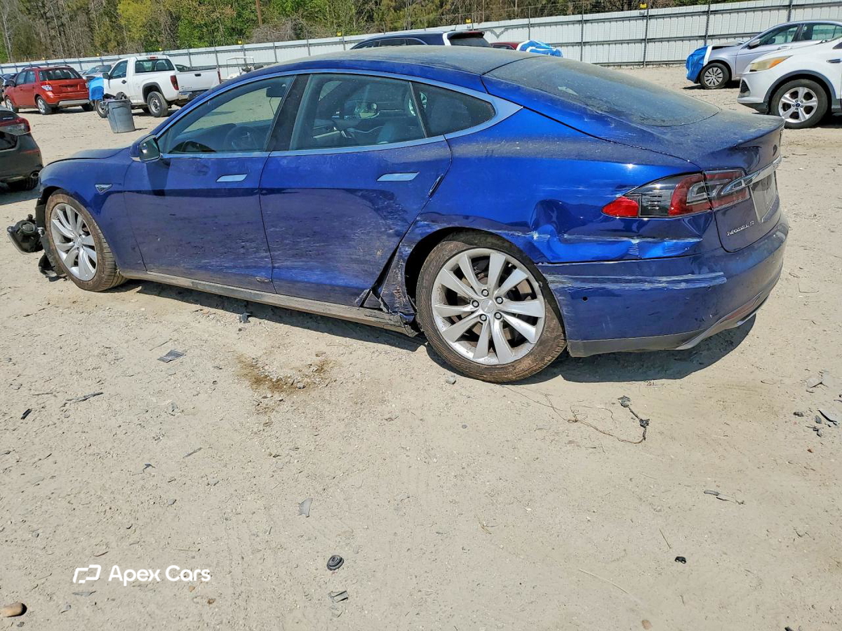 Tesla Model S 2016