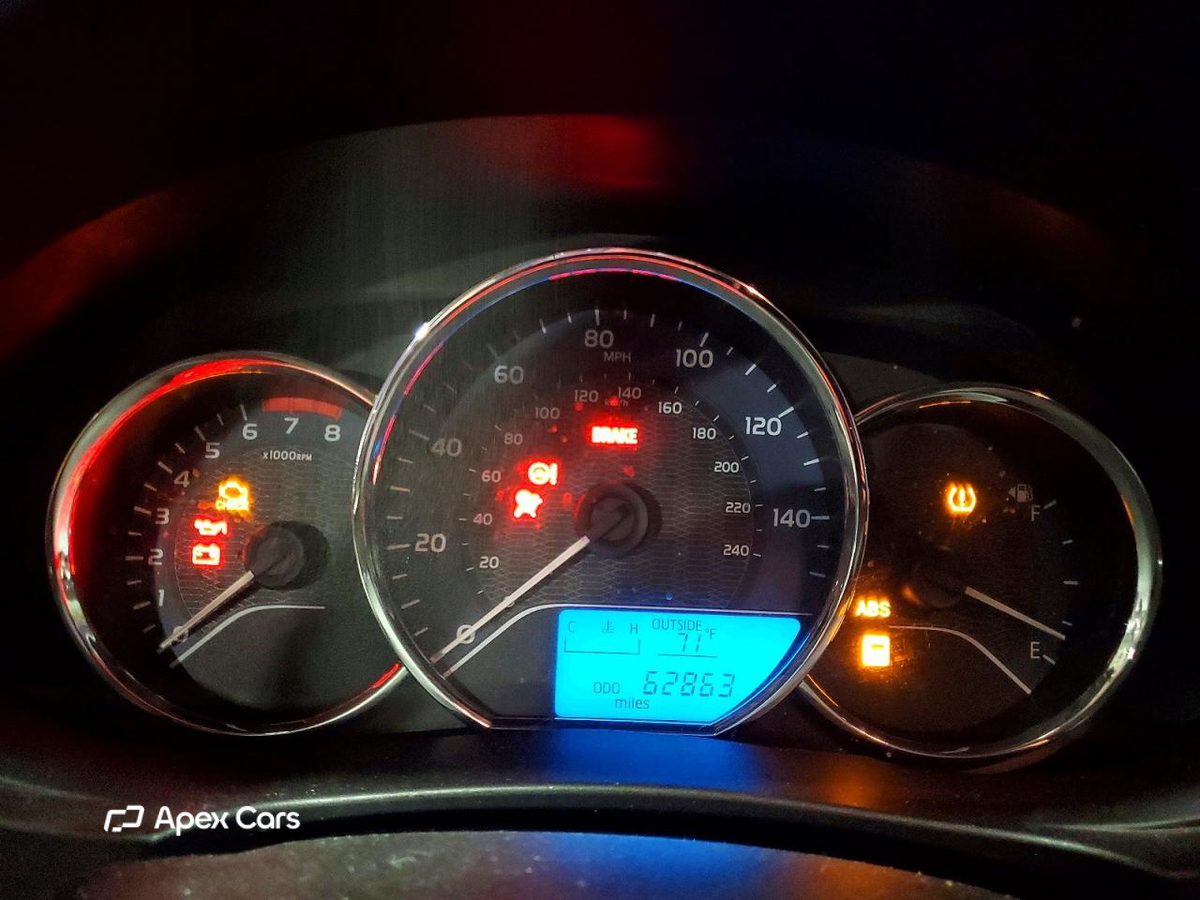 Toyota Corolla 2015