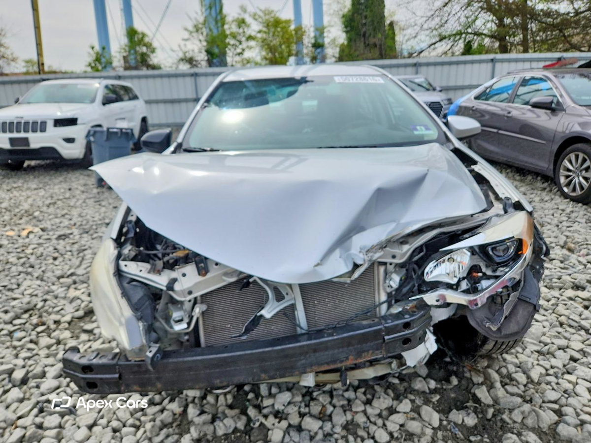 Toyota Corolla 2015