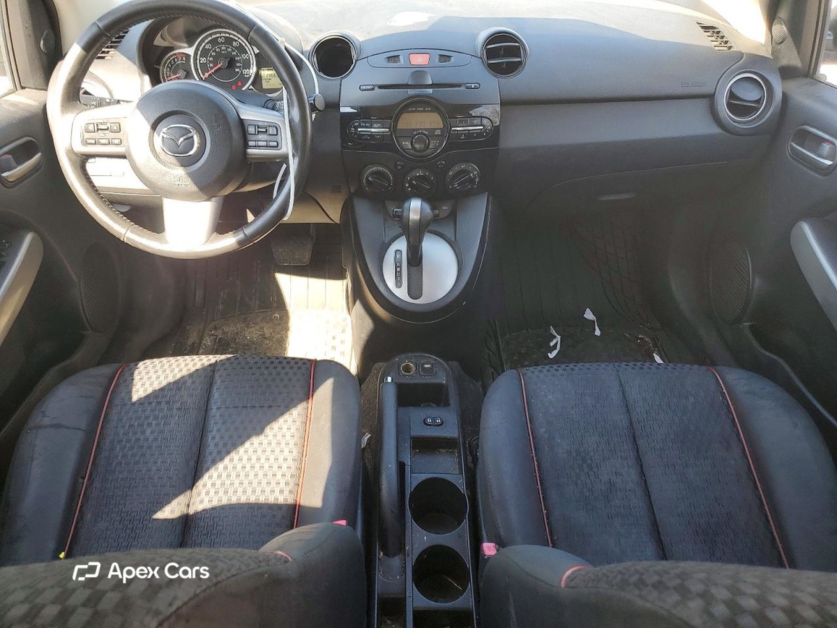 Mazda 2 2013