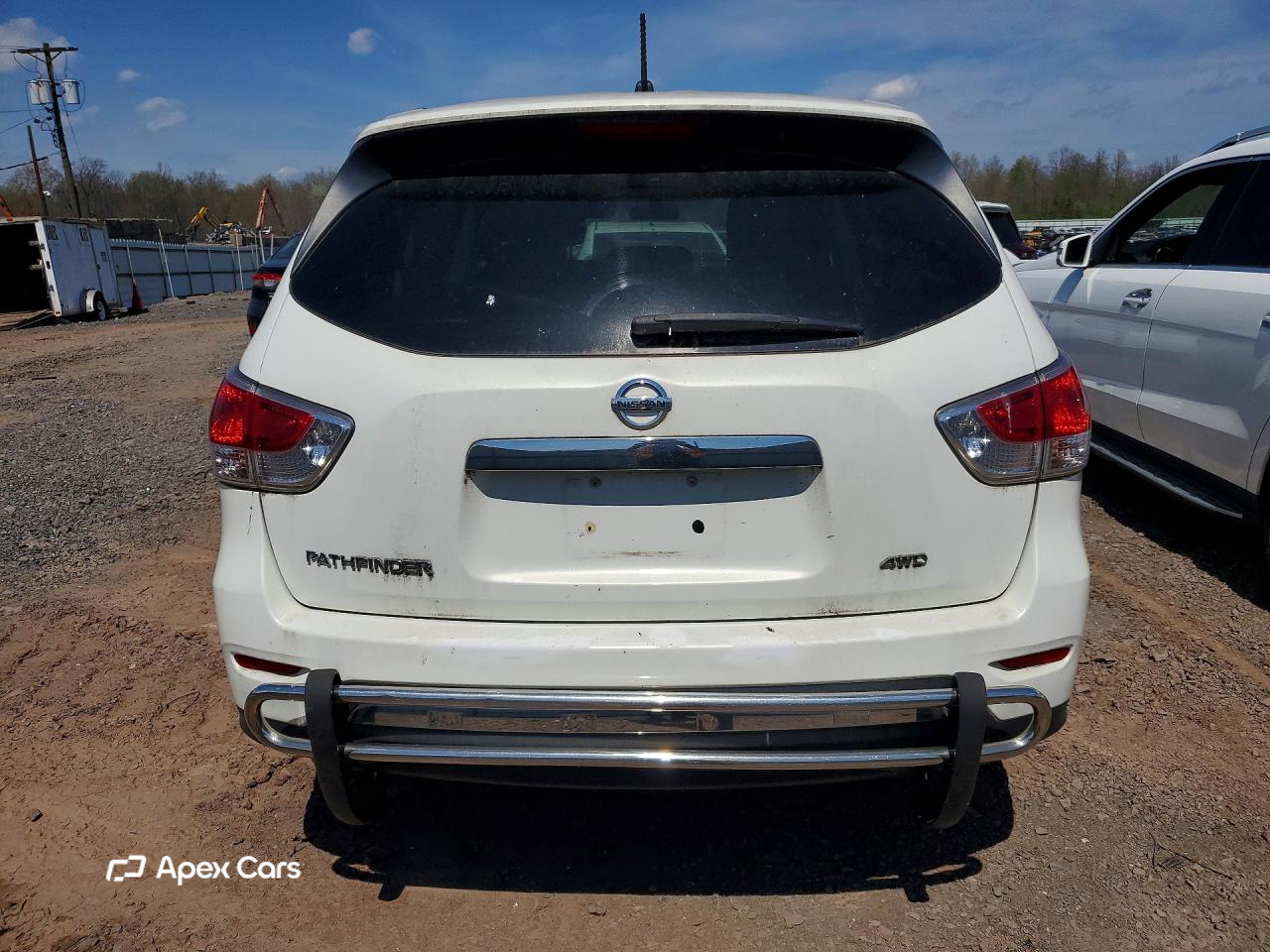 Nissan Pathfinder 2014