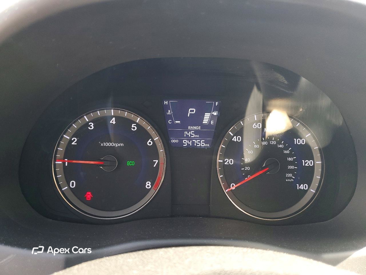 Hyundai Accent 2012