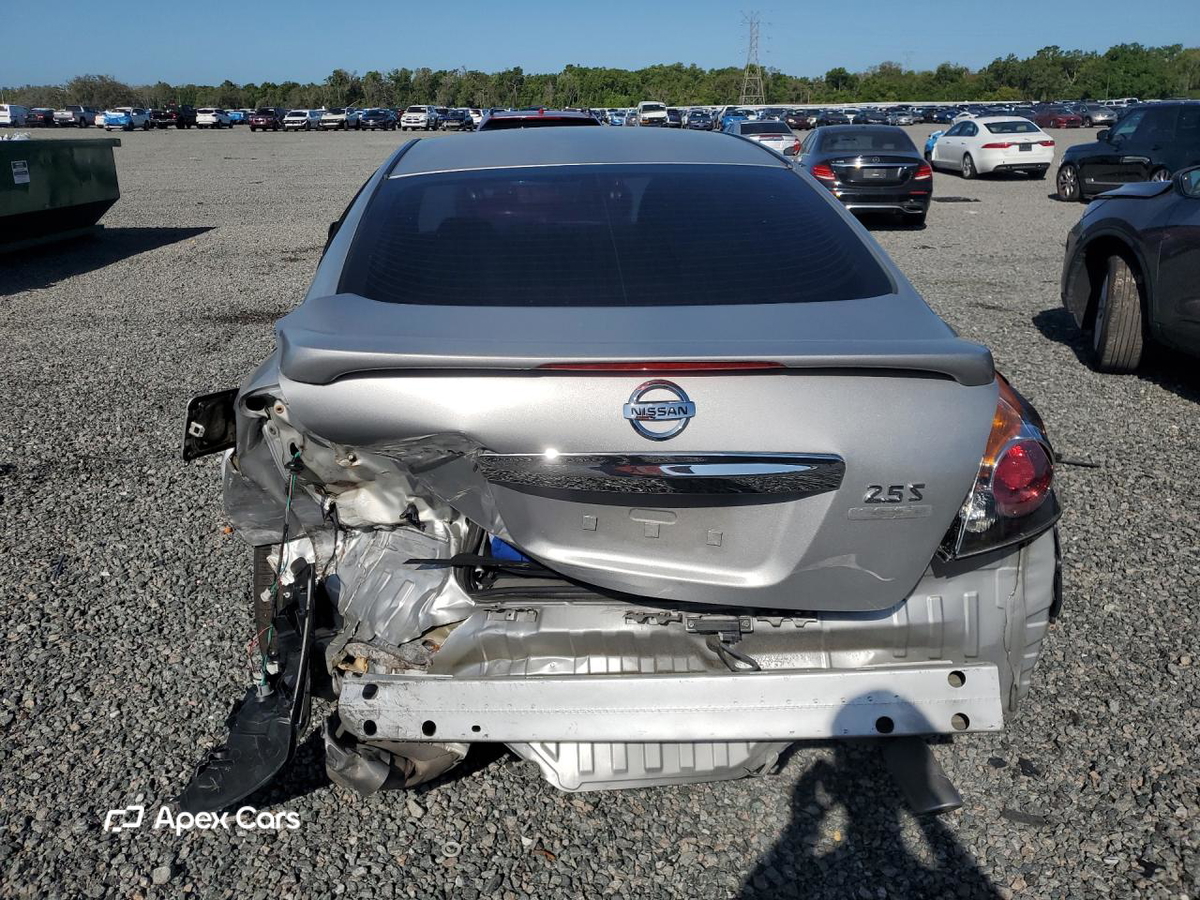 Nissan Altima 2011