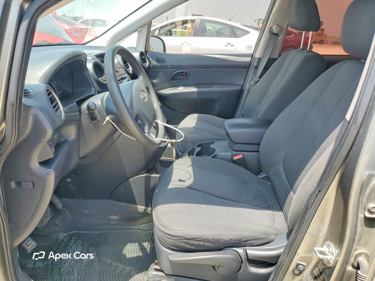 Kia Rondo 2009