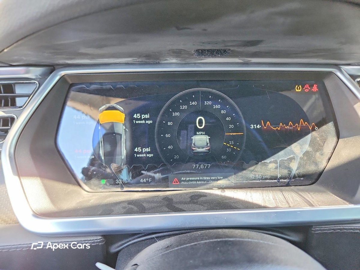 Tesla Model S 2013