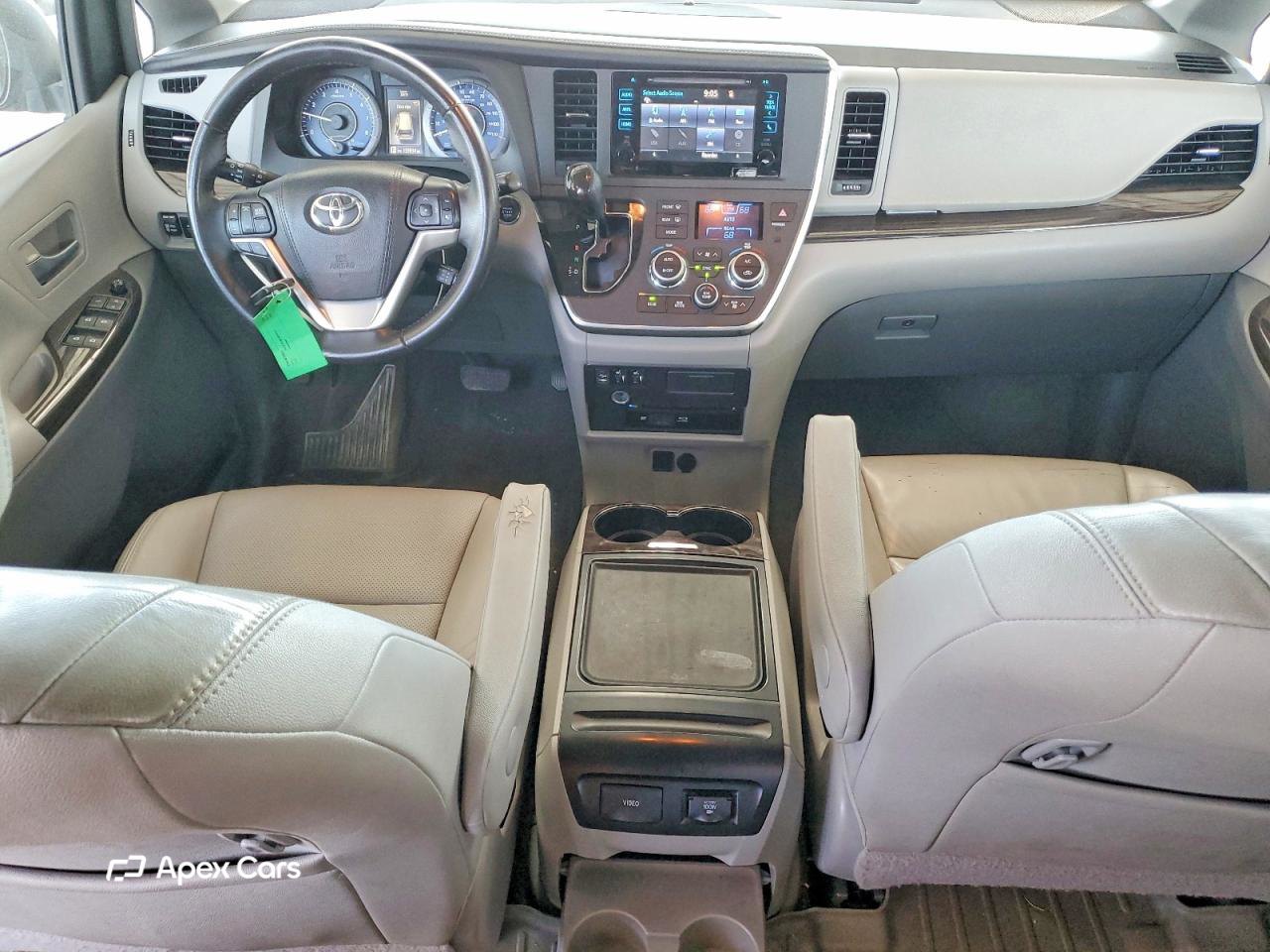 Toyota Sienna 2015