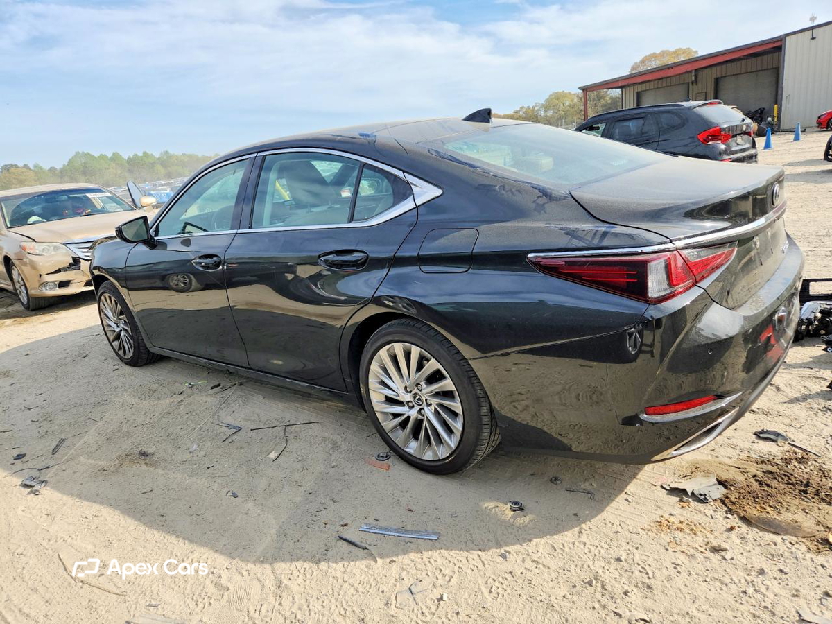 Lexus ES 2019