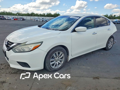 Nissan Altima 2017 - Image 1 of 14