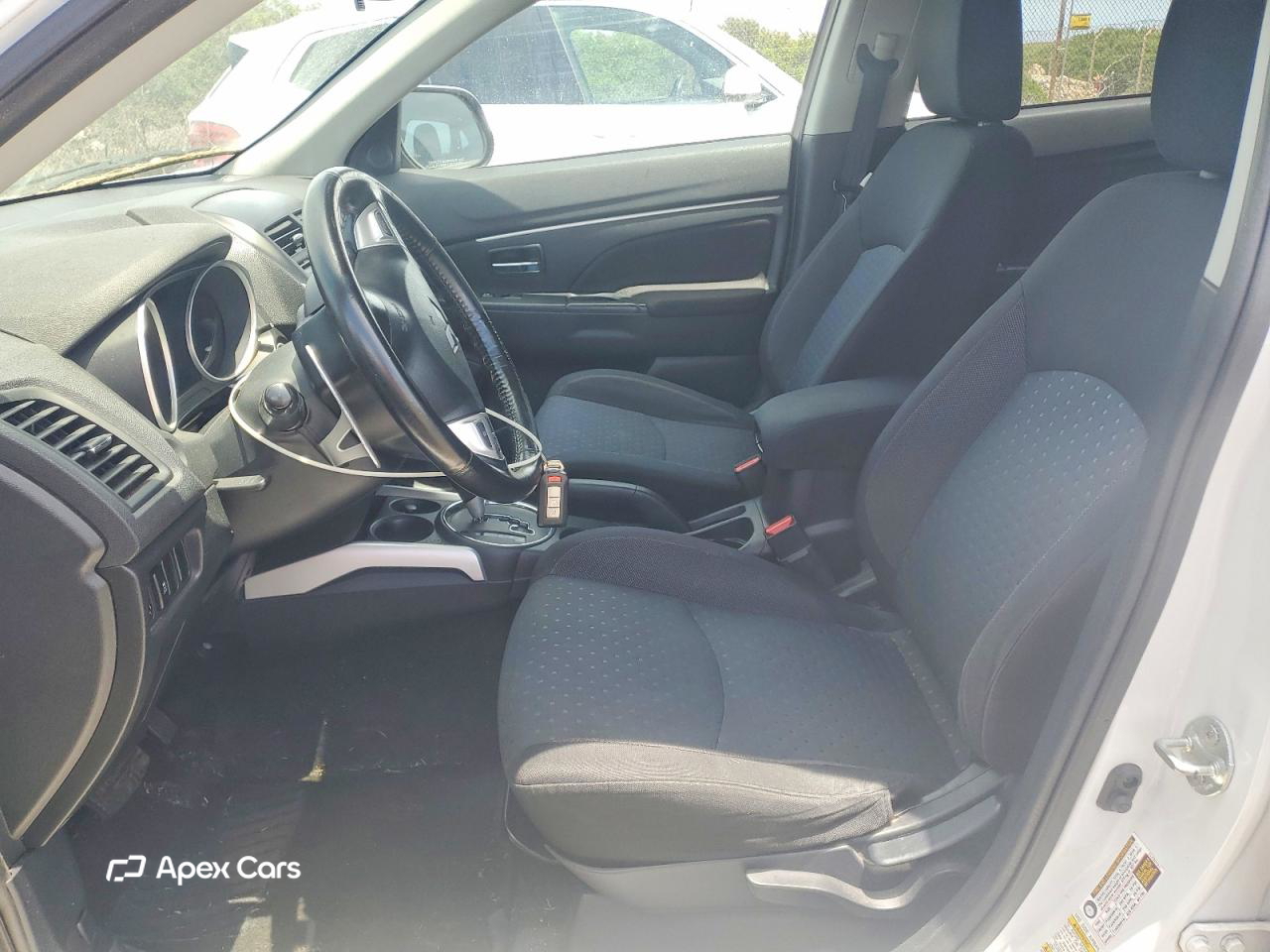 Mitsubishi Outlander 2011