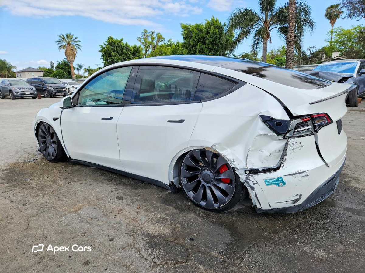Tesla Model Y 2023