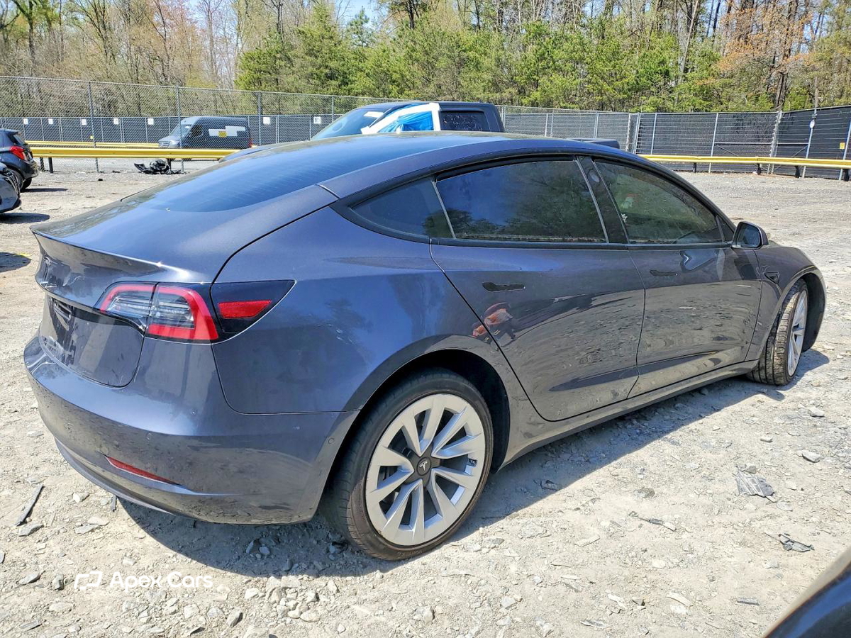 Tesla Model 3 2022