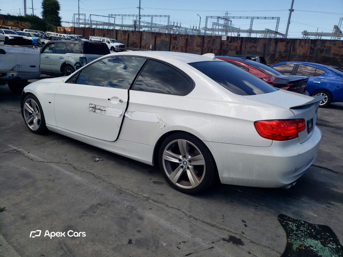 BMW Series 3 2011