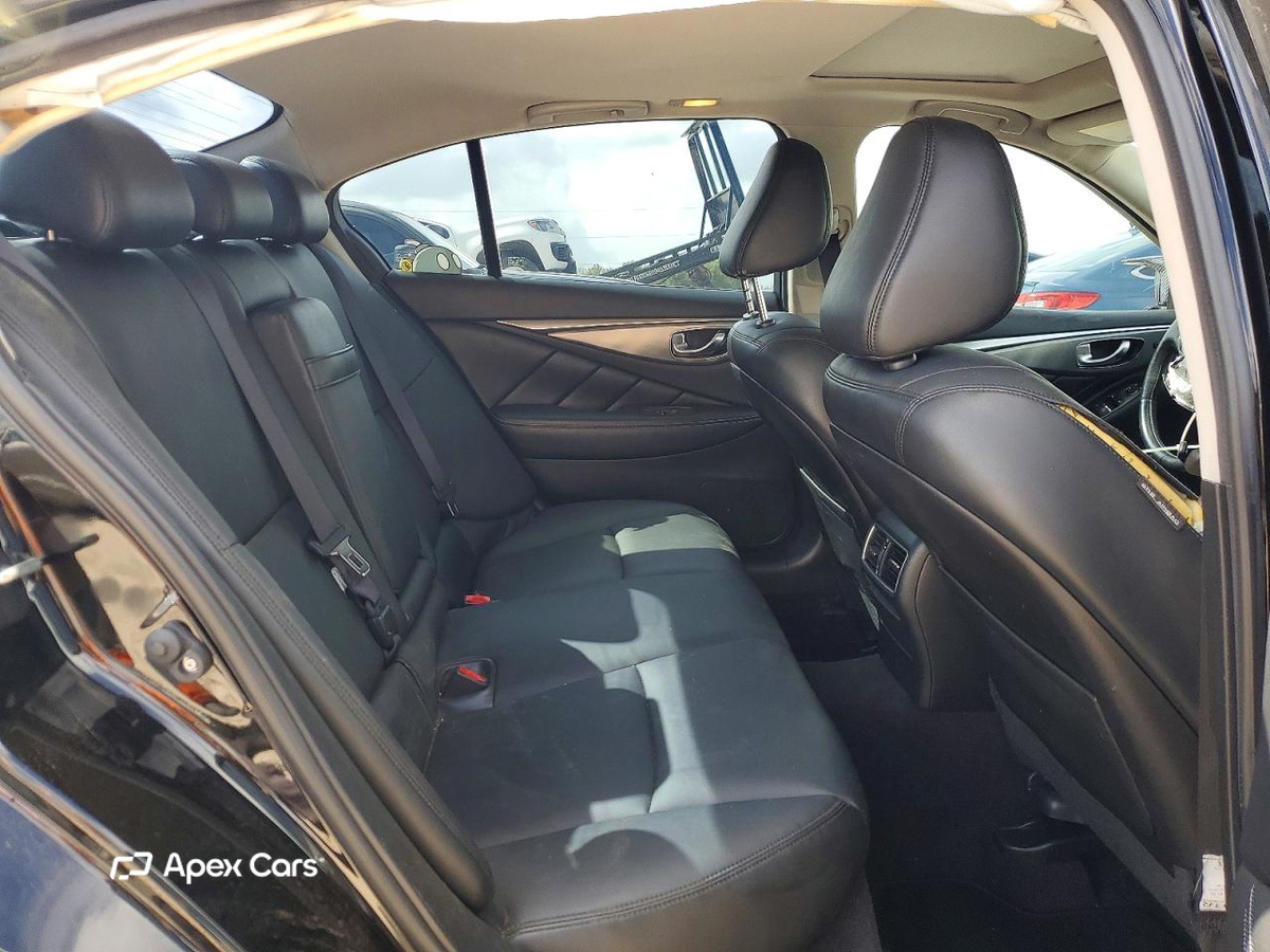 Infiniti Q50 2016