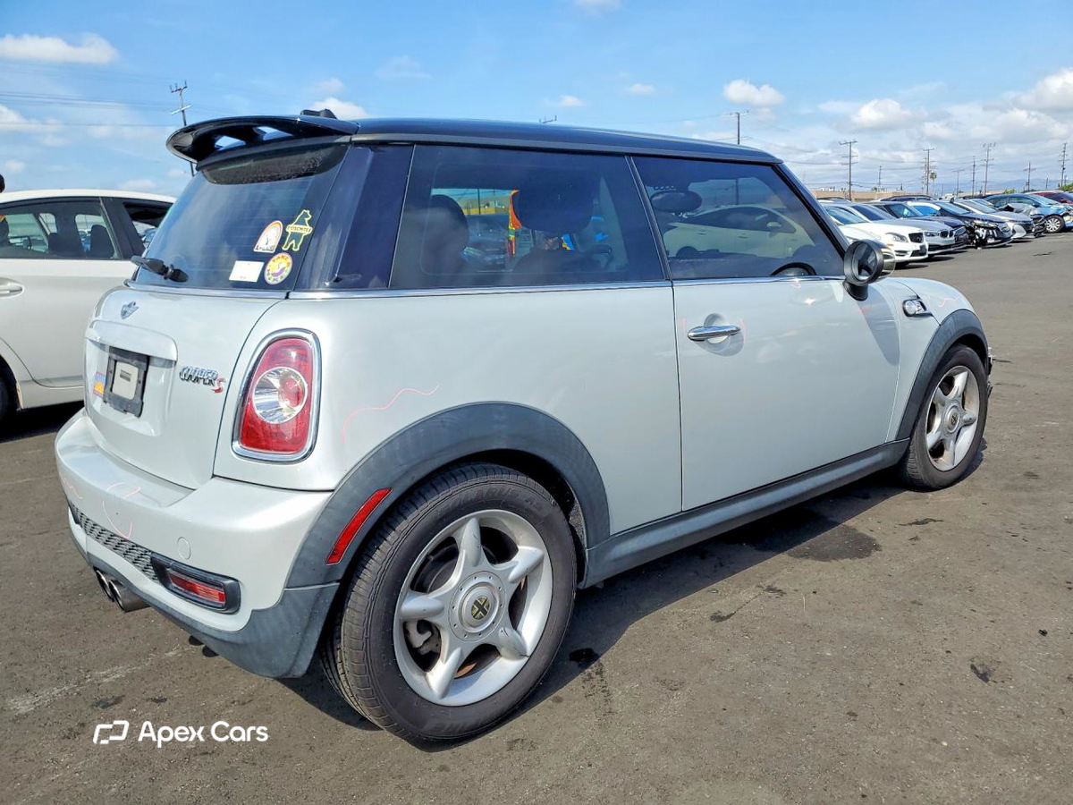 MINI Cooper 2013