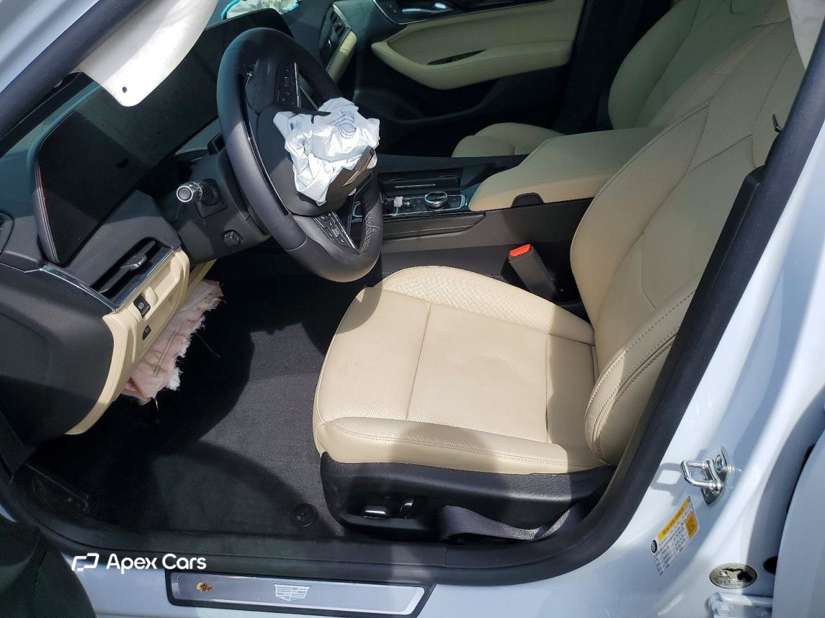 Cadillac CT5 2026