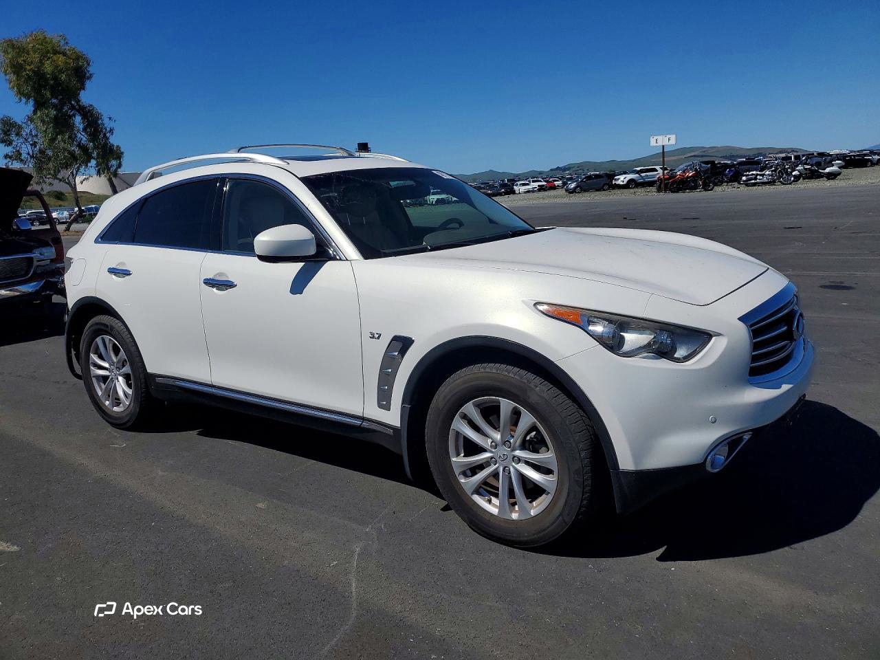 Infiniti QX70 2015