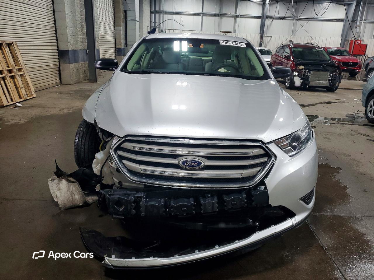Ford Taurus 2015