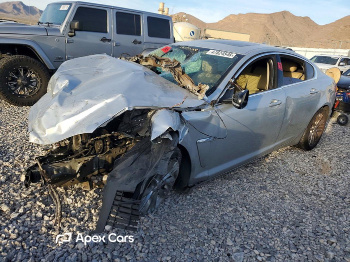 2013 Jaguar XF - Image 1 of 5