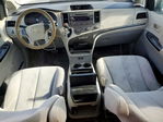 Toyota Sienna 2012