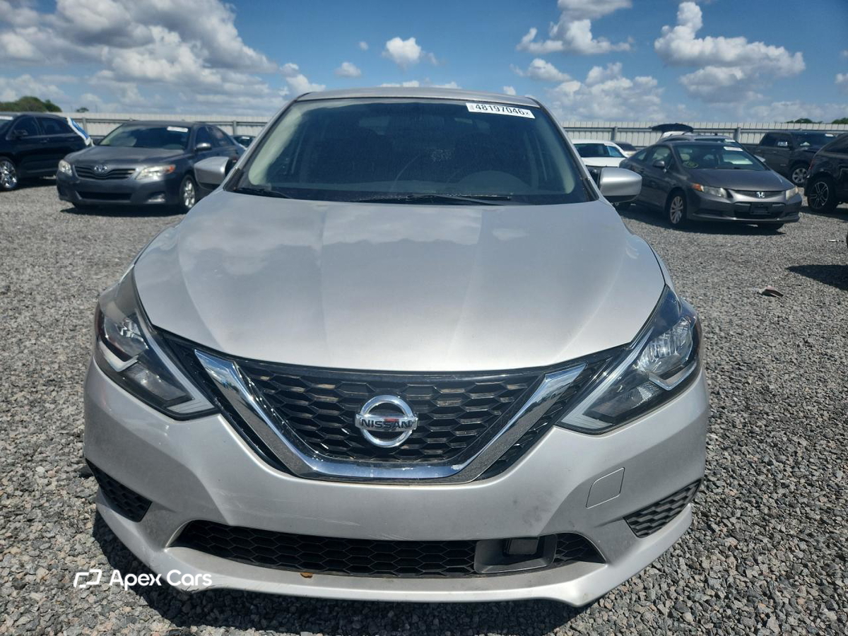 Nissan Sentra 2018