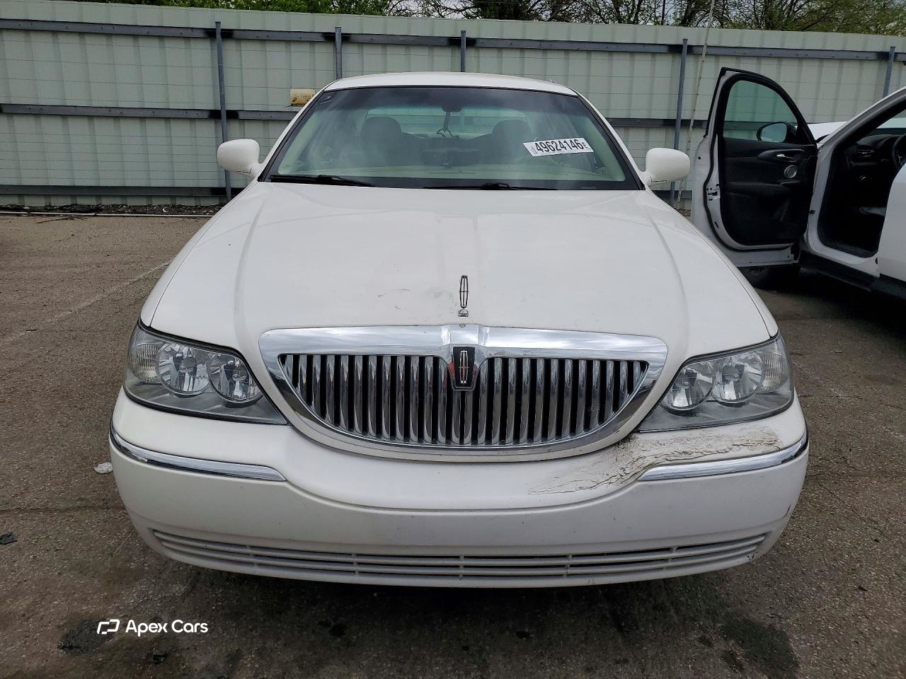 Lincoln Town Car 2006