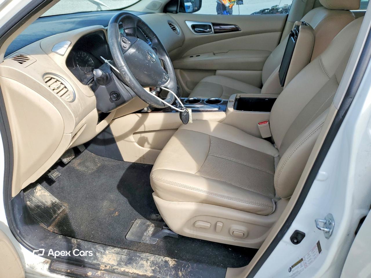 Nissan Pathfinder 2016