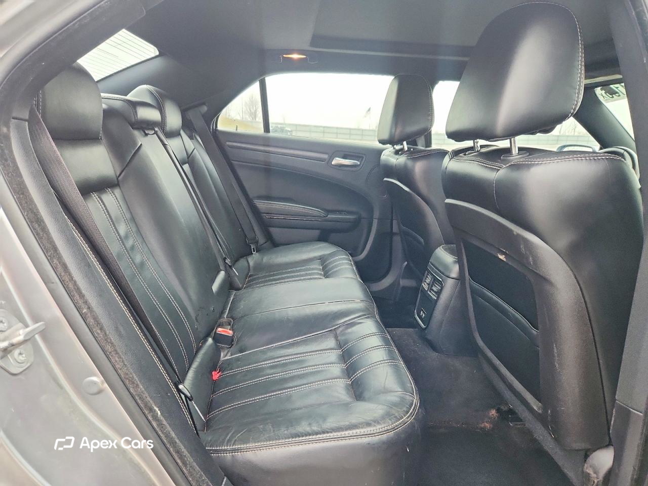 Chrysler 300 2015