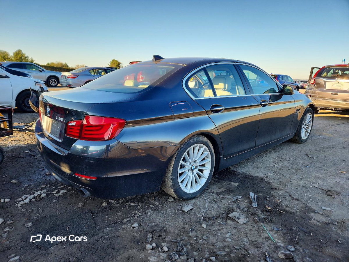 BMW Series 5 2011