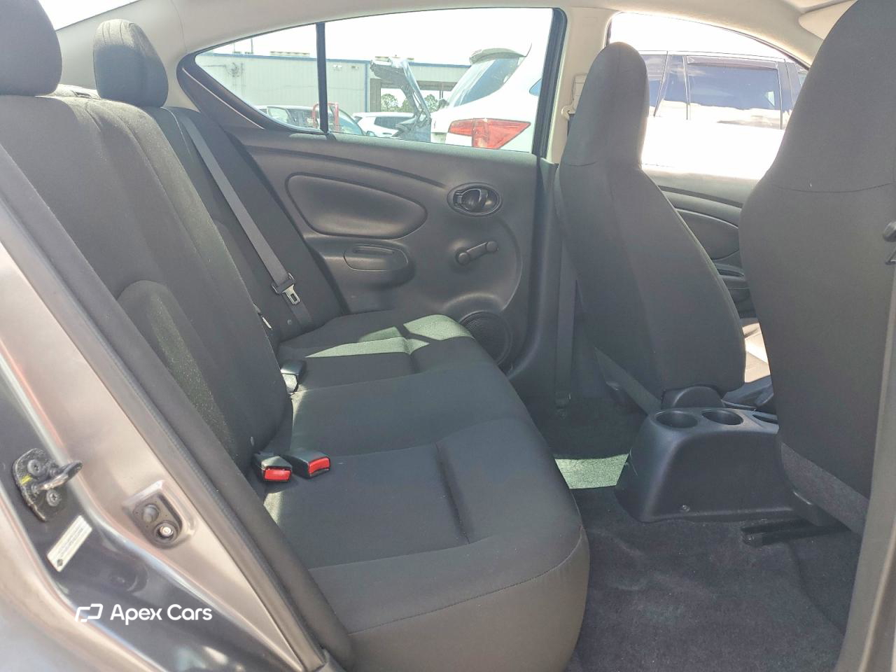 Nissan Versa 2016