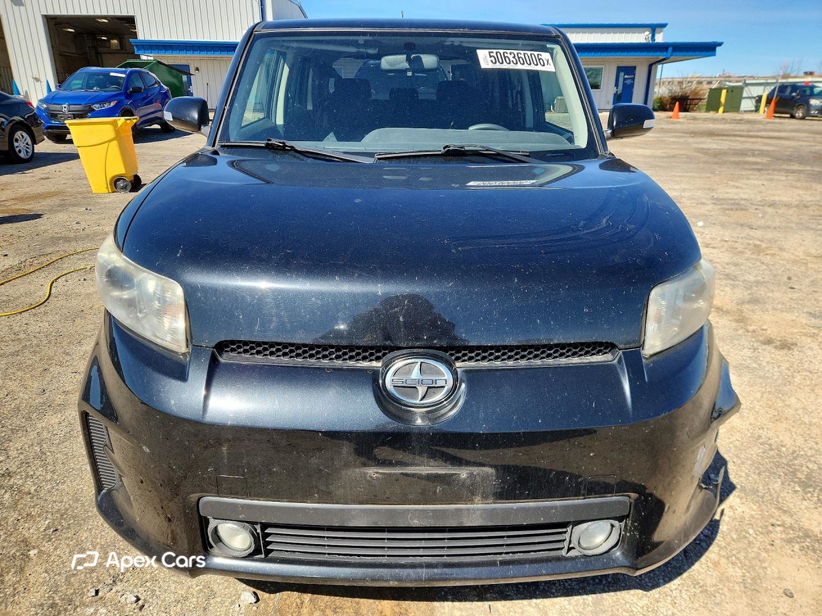 Scion xB 2012